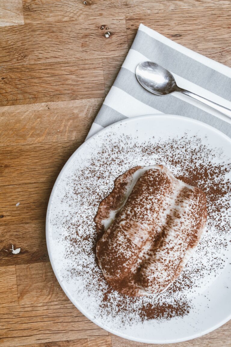 Tiramisù con cacao amaro