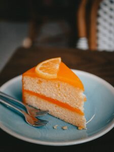 Fetta di torta all’arancia